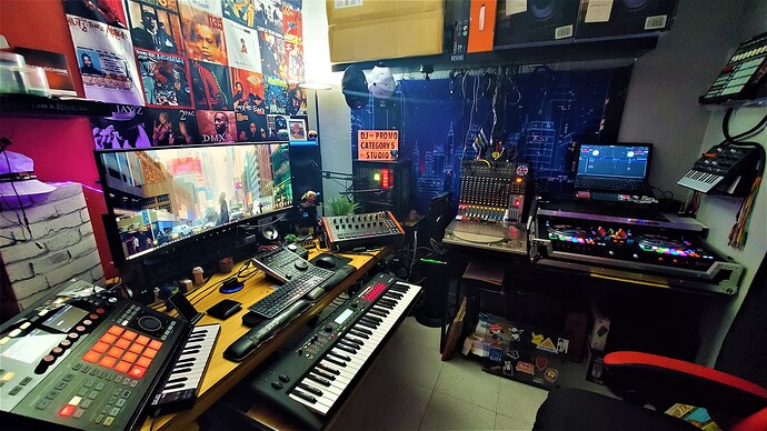 STUDIO 2022